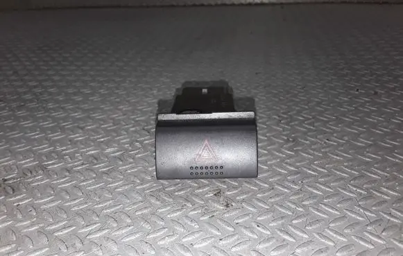 Toyota Avensis T220 Hazard light switch 153309