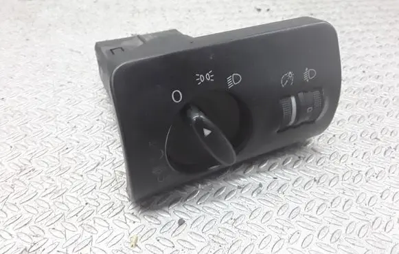 Audi A6 S6 C5 4B Light switch