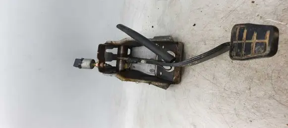 Mitsubishi Pajero Brake pedal NOCODE