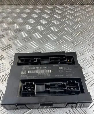 Volkswagen Touareg II Comfort/convenience module 4H0907064BL