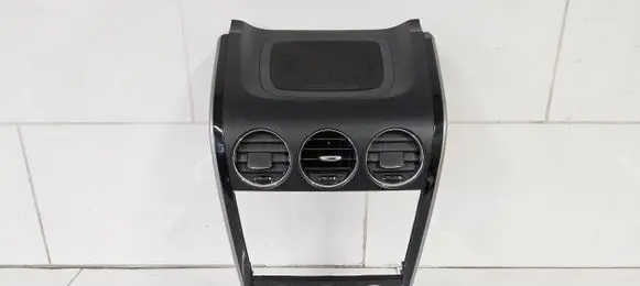 Mazda CX-7 Dash center air vent grill EH67
