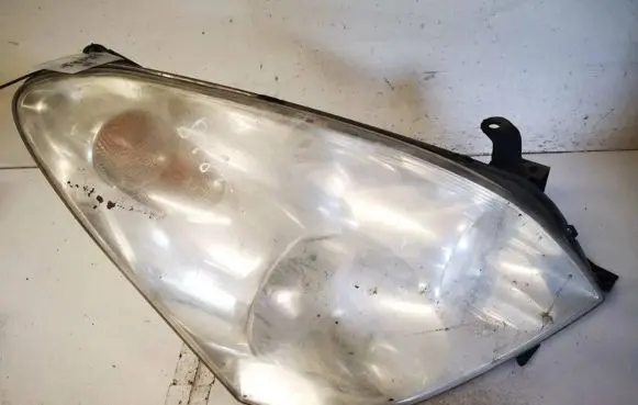 Toyota Corolla Verso AR10 Headlight/headlamp 7357230400