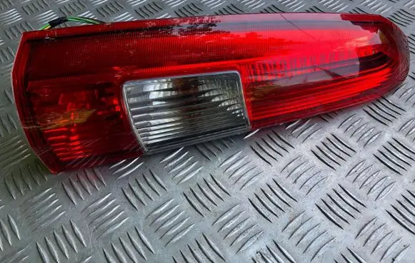 Volvo V70 Rear/tail lights 9154493