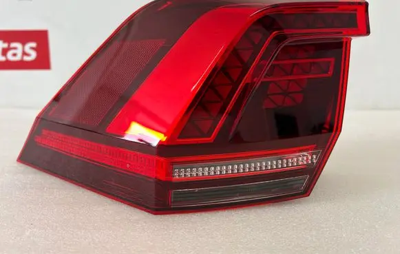 Volkswagen Tiguan Rear/tail lights 5NA945207F 2SD01252101 00825626
