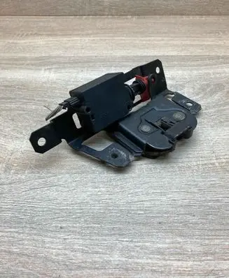 BMW X3 E83 Tailgate/trunk/boot lock/catch/latch 7057364