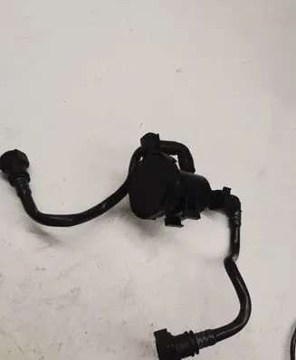 Mercedes-Benz S AMG W222 Fuel tank valve A0004760600