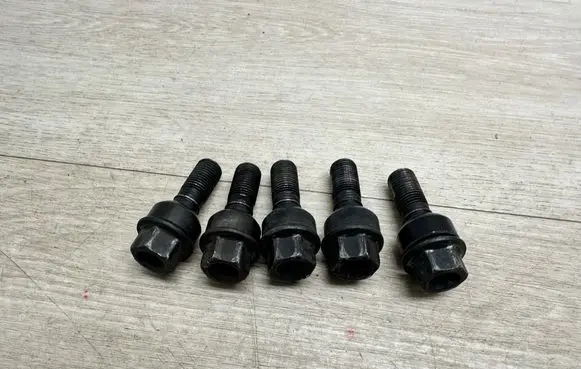 Porsche Cayenne (92A) Nuts/bolts PAF004676 WHT004676 WHT004676A