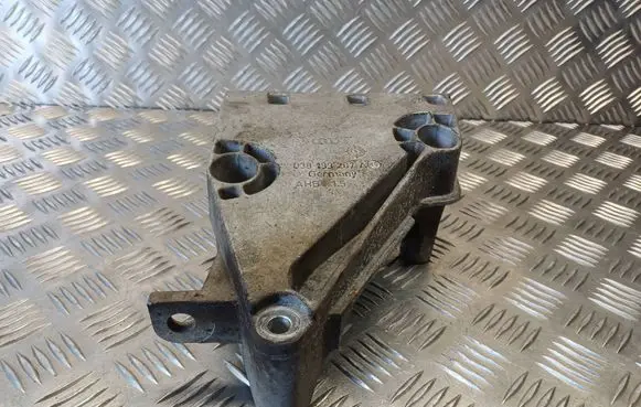 Skoda Roomster (5J) Engine mounting bracket 038199207AL