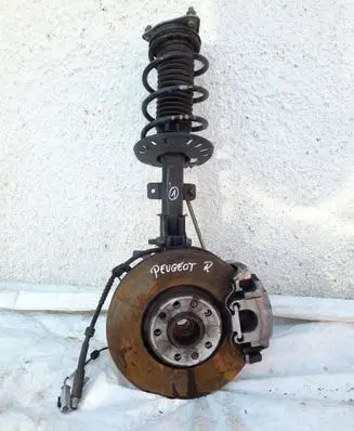 Peugeot 5008 II Front wheel hub spindle knuckle