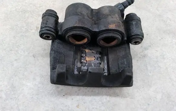 Nissan Interstar Front brake caliper 