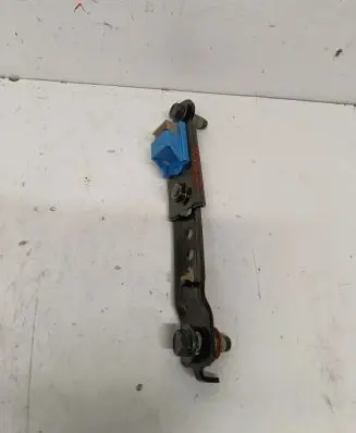 KIA Stonic Seat belt adjustment rail 