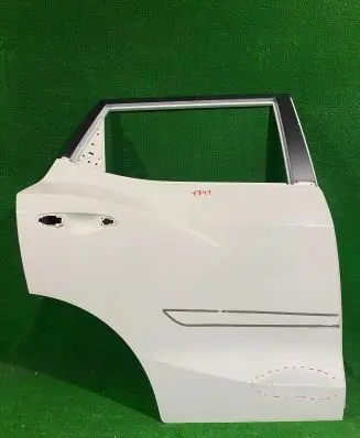 SsangYong Tivoli Rear door