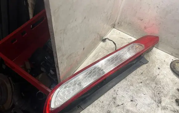 Rear/tail lights