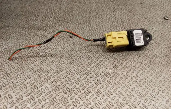 Lexus IS 220D-250-350 Airbag deployment crash/impact sensor 8983102020
