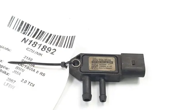 Skoda Octavia Mk2 (1Z) Exhaust gas pressure sensor 076906051A