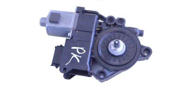 KIA Xceed Front door window regulator motor 82450J7015