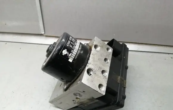 Infiniti FX ABS Pump 47660CG705