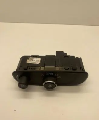Chevrolet Malibu Light switch 22992801 84192536
