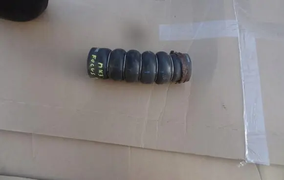 Ford Focus Intercooler hose/pipe AV61-6C646-HE