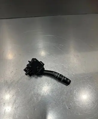 Hyundai Santa Fe Wiper control stalk 202004725