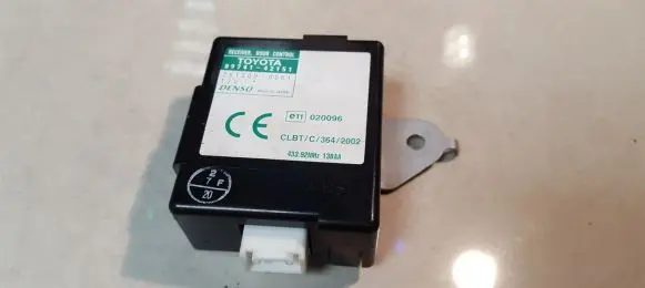 Toyota RAV 4 (XA20) Door control unit/module 8974142151 89741-42151
