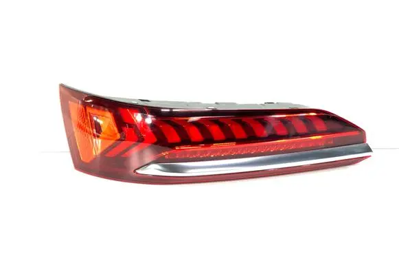 Audi Q7 4M Rear/tail lights 4M0945307