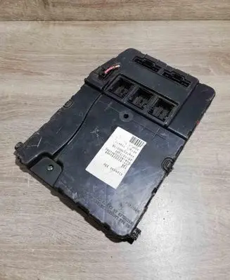 Renault Megane II Central body control module 8200292068 8200234408A