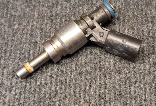 Audi A6 S6 C6 4F Fuel injector 06E906036C