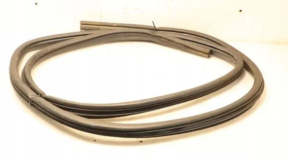 Rubber seal rear door