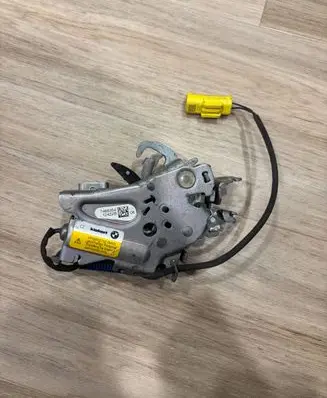 BMW 3 G20 G21 Engine bonnet/hood lock/catch 7468354