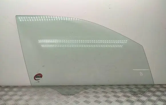Volkswagen Touareg II Front door window glass four-door 43R000677