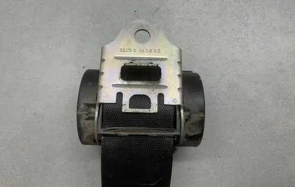 Mitsubishi Colt Rear seatbelt