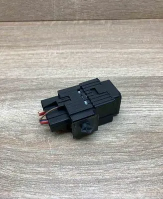 BMW 5 E60 E61 Other relay 6901469