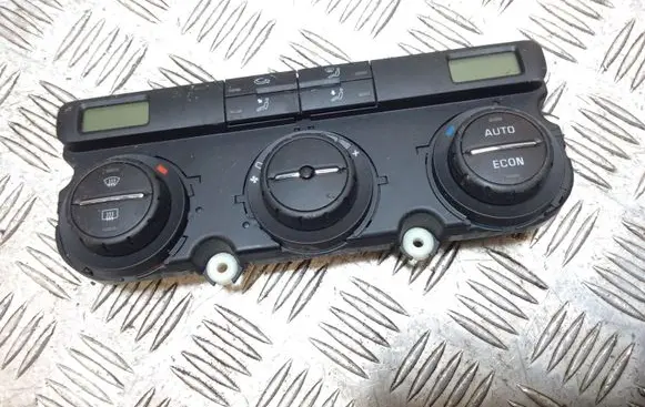 Skoda Octavia Mk2 (1Z) Climate control unit