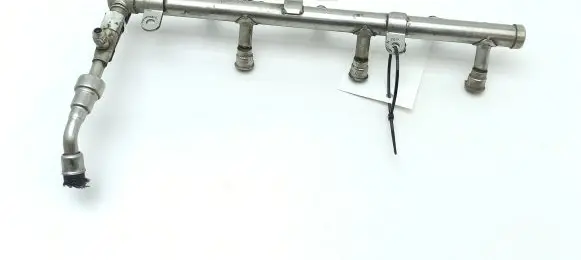 Cadillac SRX Fuel main line pipe