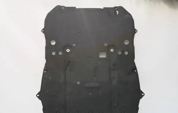 Opel Grandland X Engine splash shield/under tray 9846913380