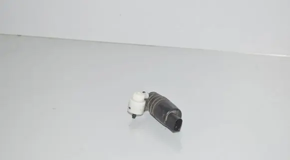 BMW i3 Windscreen/windshield washer pump 7388349 67127388349