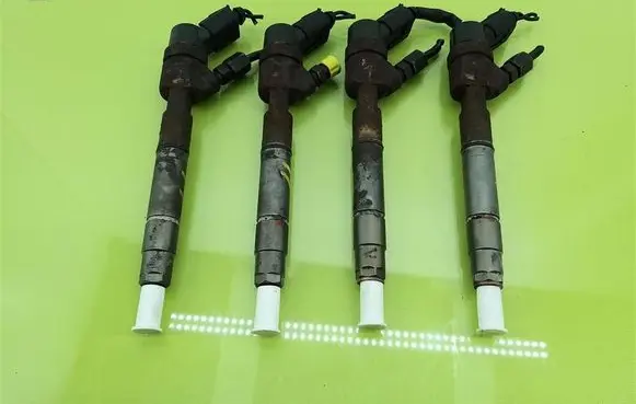 Mercedes-Benz A W168 Fuel injectors set 
