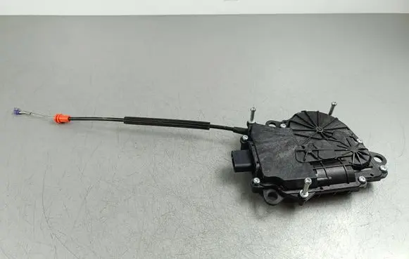 Alfa Romeo Stelvio Tailgate/trunk/boot lift motor D977 C70533105 6701065090