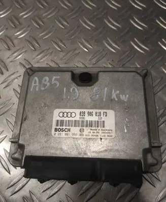 Audi A4 S4 B5 8D Engine control unit/module 038906018FD