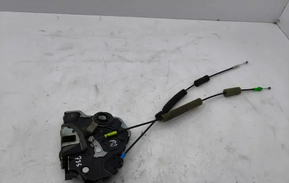 Lexus IS 220D-250-350 Front door lock 7L1409