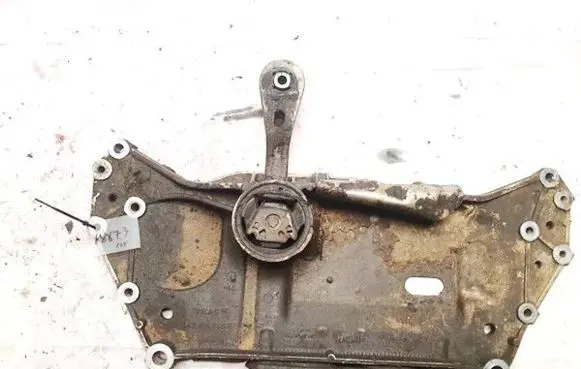 Volkswagen Golf V Front subframe 1K0199369F