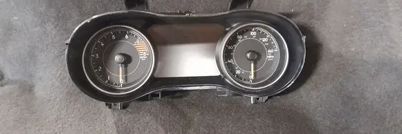 Jeep Cherokee Speedometer (instrument cluster) P68379593AE A2C15775804