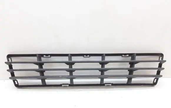 Volvo V50 Front bumper lower grill