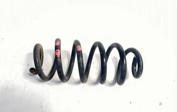 Nissan X-Trail T32 Rear coil spring