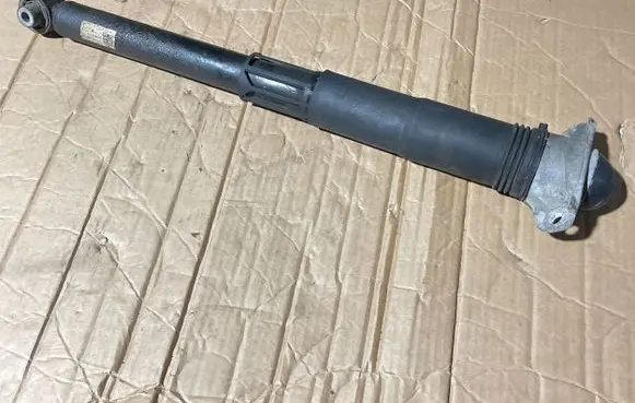 Volkswagen Touran III Rear shock absorber/damper 5Q0513423H