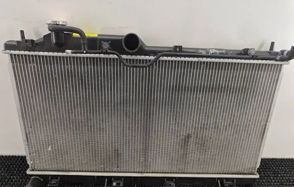 Subaru Impreza III Coolant radiator 