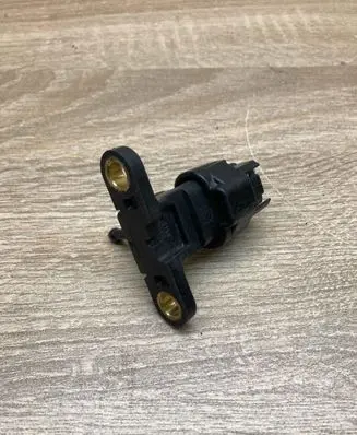 Mazda 626 Turbo solenoid valve 31981FG