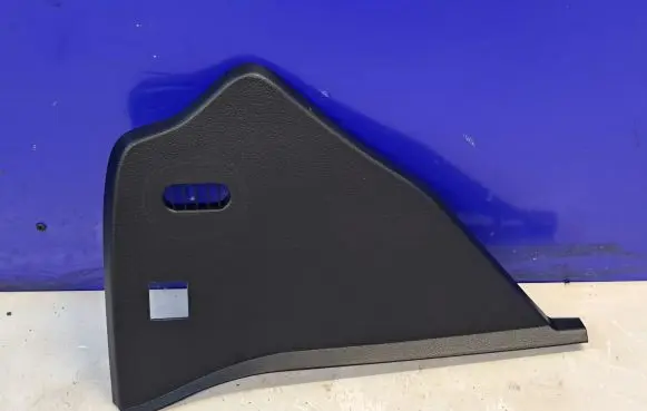 Dashboard glove box trim