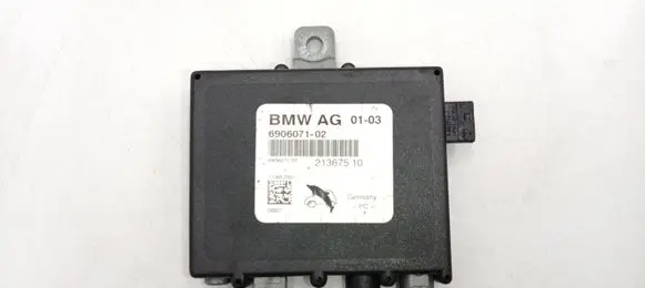 BMW 3 E46 Aerial antenna amplifier 65256906071 6906071